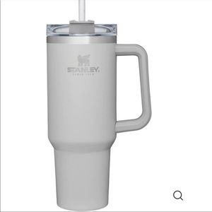 New *IN-BOX* Stanley Adventure Quencher 40oz - ASH